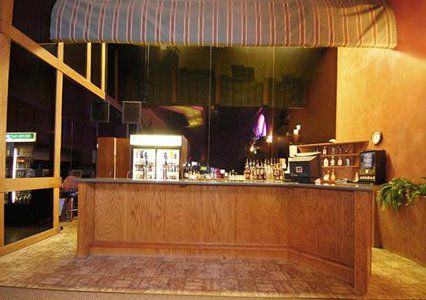 Econo Lodge Inn & Suites Kalispell - Glacier National Park Gateway Restaurant photo